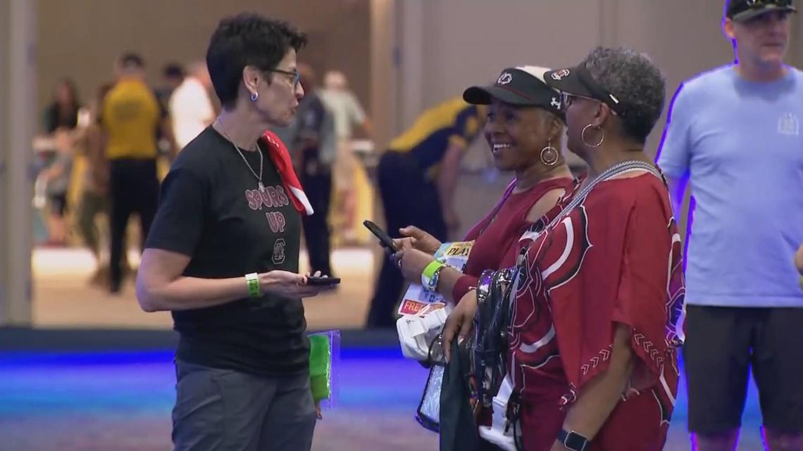 Gamecock fans turn Phoenix into ‘home away from home’ ahead of Final Four matchup with UConn