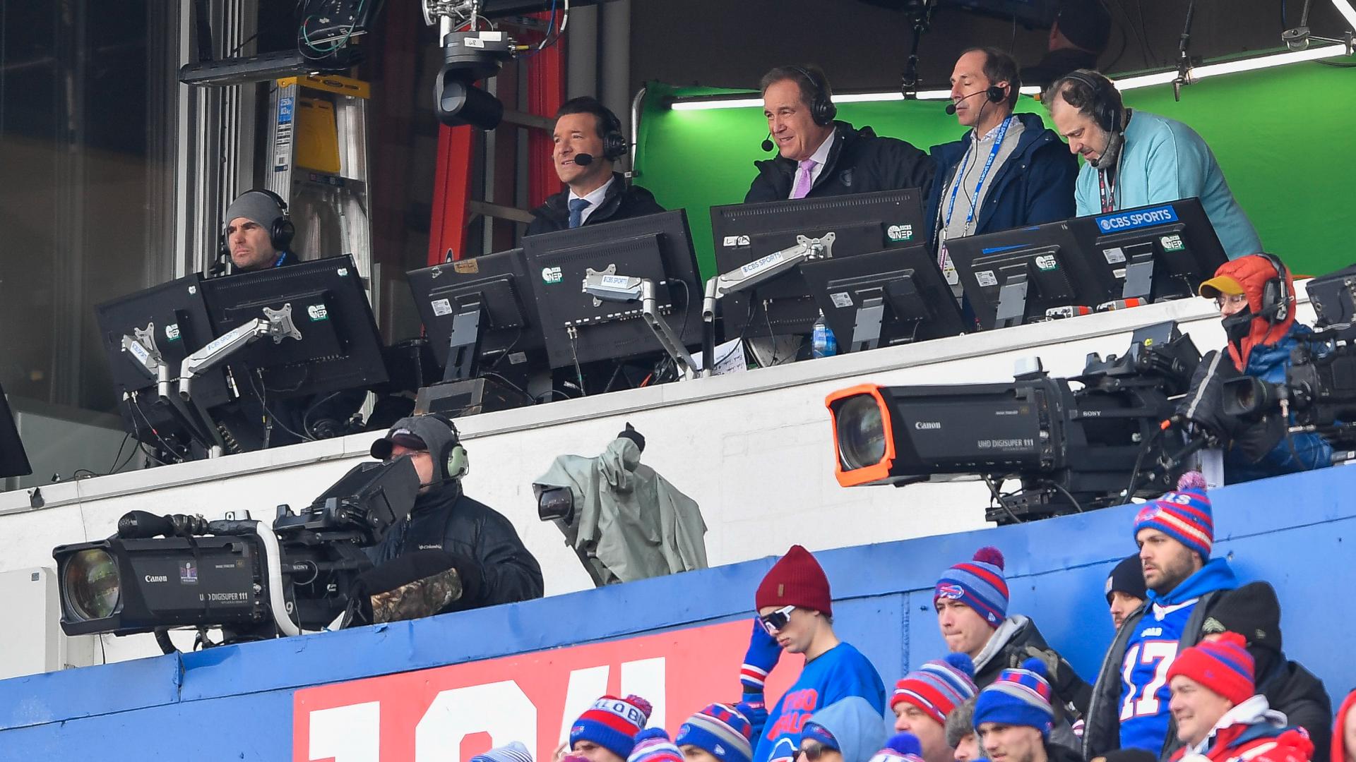 CBS' Jim Nantz reaches a rare broadcasting milestone with his 500th NFL ...