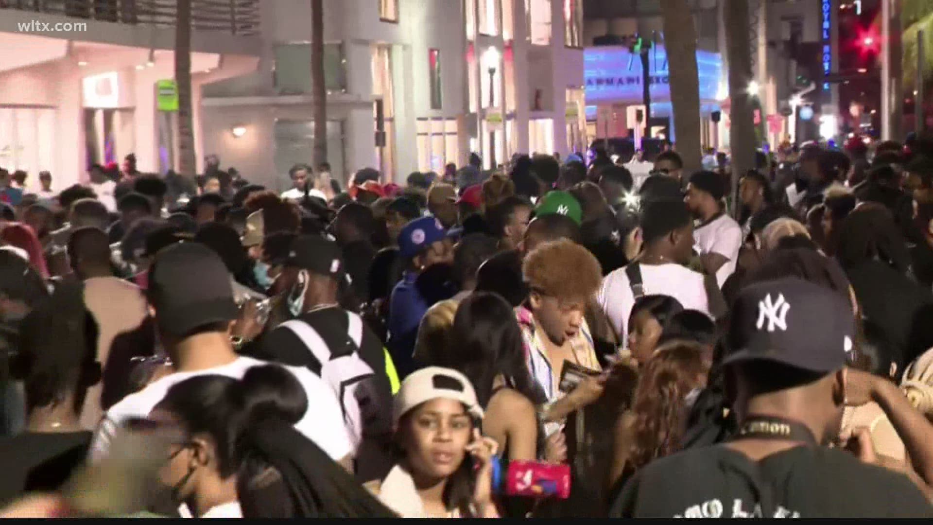 Chaotic scenes showing maskless spring breakers drinking and partying in the streets of Miami and no social distancing has health experts up at night.