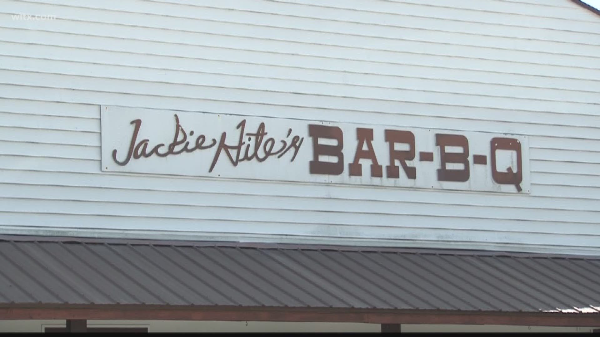 A Batesburg-Leesville restaurant closed its doors Sunday after nearly 40 years in business.
