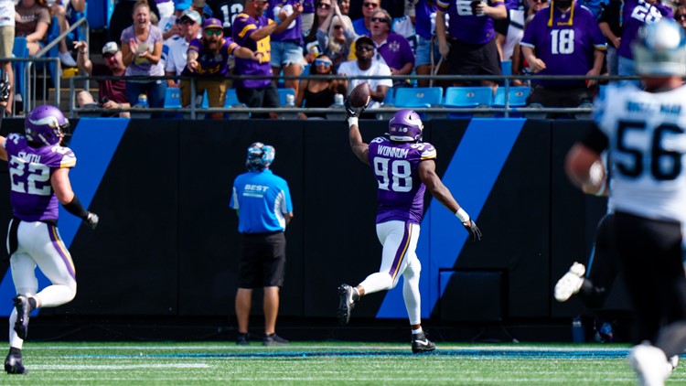 Justin Jefferson's 2 TDs, D.J. Wonnum's 51-yard fumble return lift Vikings  over Panthers 21-13