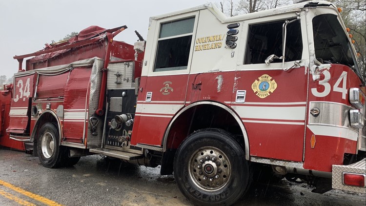 Columbia Fire Truck Crashes, Overturns, Injured 4 Firefighters | Wltx.com