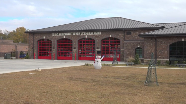 Sumter Fire Department gets ready to turn on Christmas light display