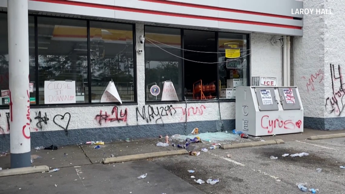 Gas station vandalized after deputies say owner shot, killed teen