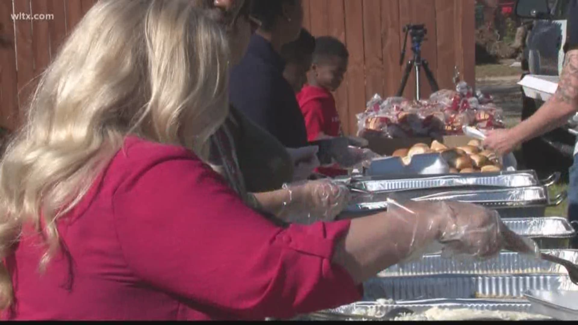 Karen's Mobile Kitchen put on a Thanksgiving feast in Columbia for those in need.