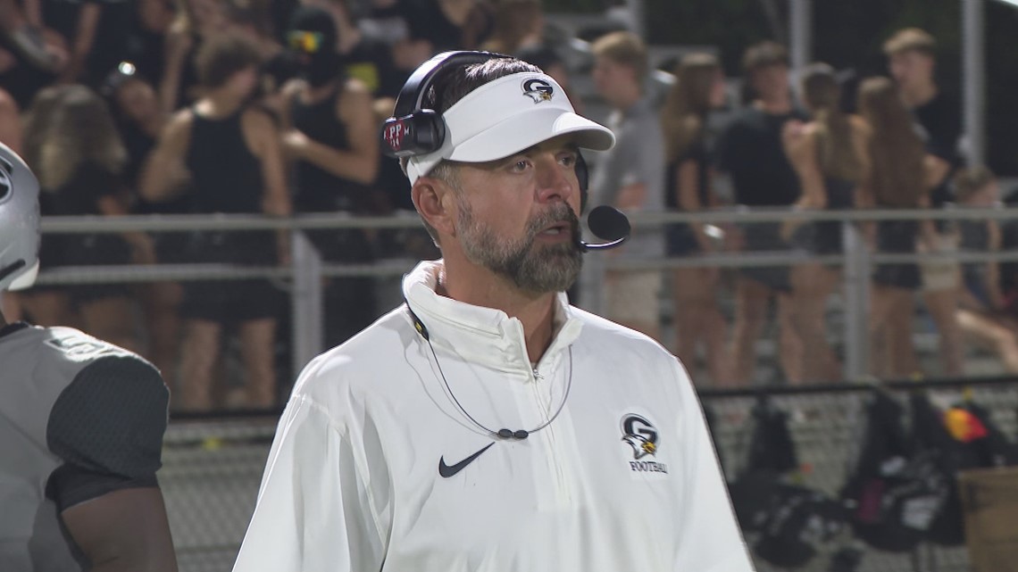 local-high-school-football-coach-at-a-2a-powerhouse-is-stepping-down
