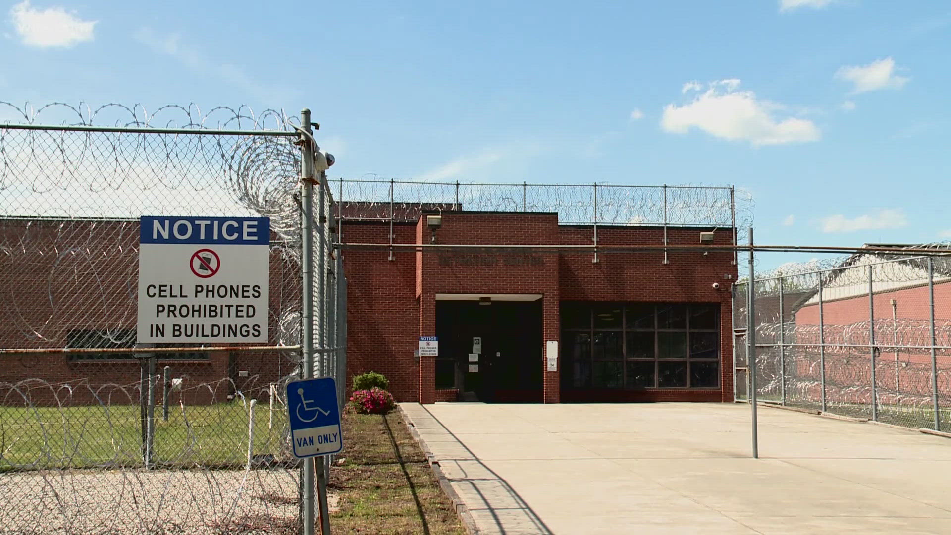 Richland Deputies responed to Alvin S. Gleen for a report of an inmate stabbed.  He was transported, no word on his condition. 