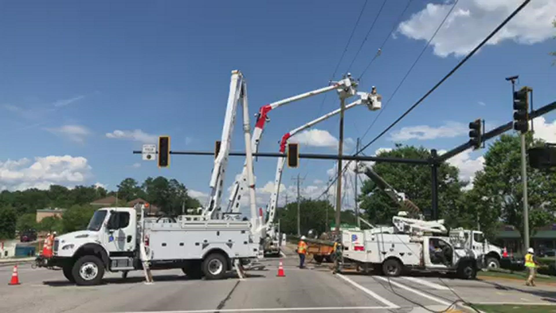 Traffic in both directions of Sunset Boulevard in Lexington has been shut down after a major crash, police said on Friday.