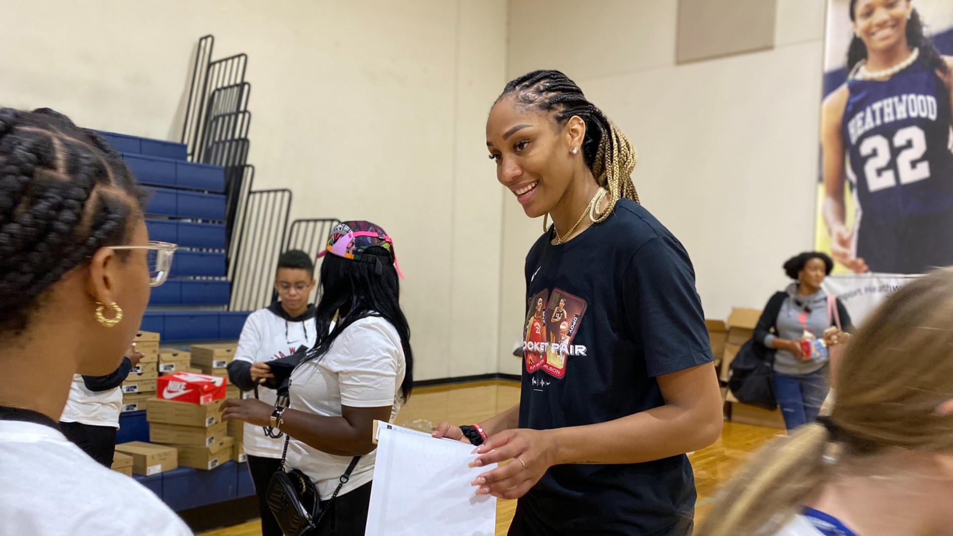 The two-time WNBA MVP and Gamecock legend hosted a basketball camp at Heathwood Hall on Sunday.