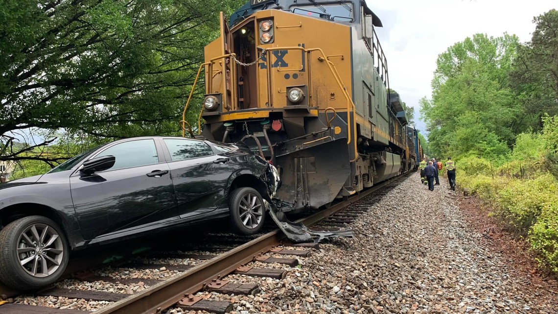 Train crash on St. Andrews road after driver turns on tracks | wltx.com