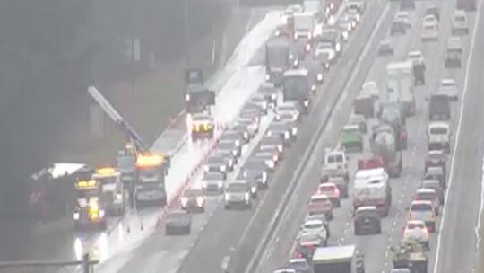 Overturned tractor trailer snarls traffic on I-20 near Farrow Road ...