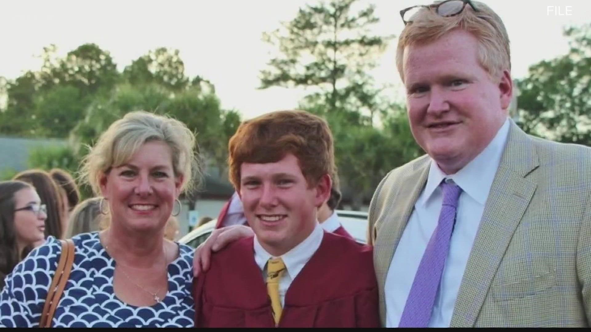 Disgraced South Carolina attorney Alex Murdaugh has now been charged with the 2021 death of his wife Maggie and son Paul.