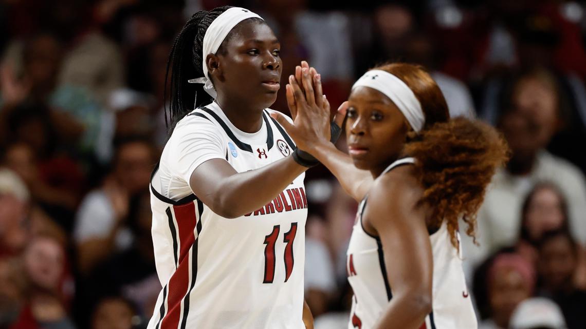 Edwards, Okot power USC into Sweet 16 with 101-61 victory over Trojans