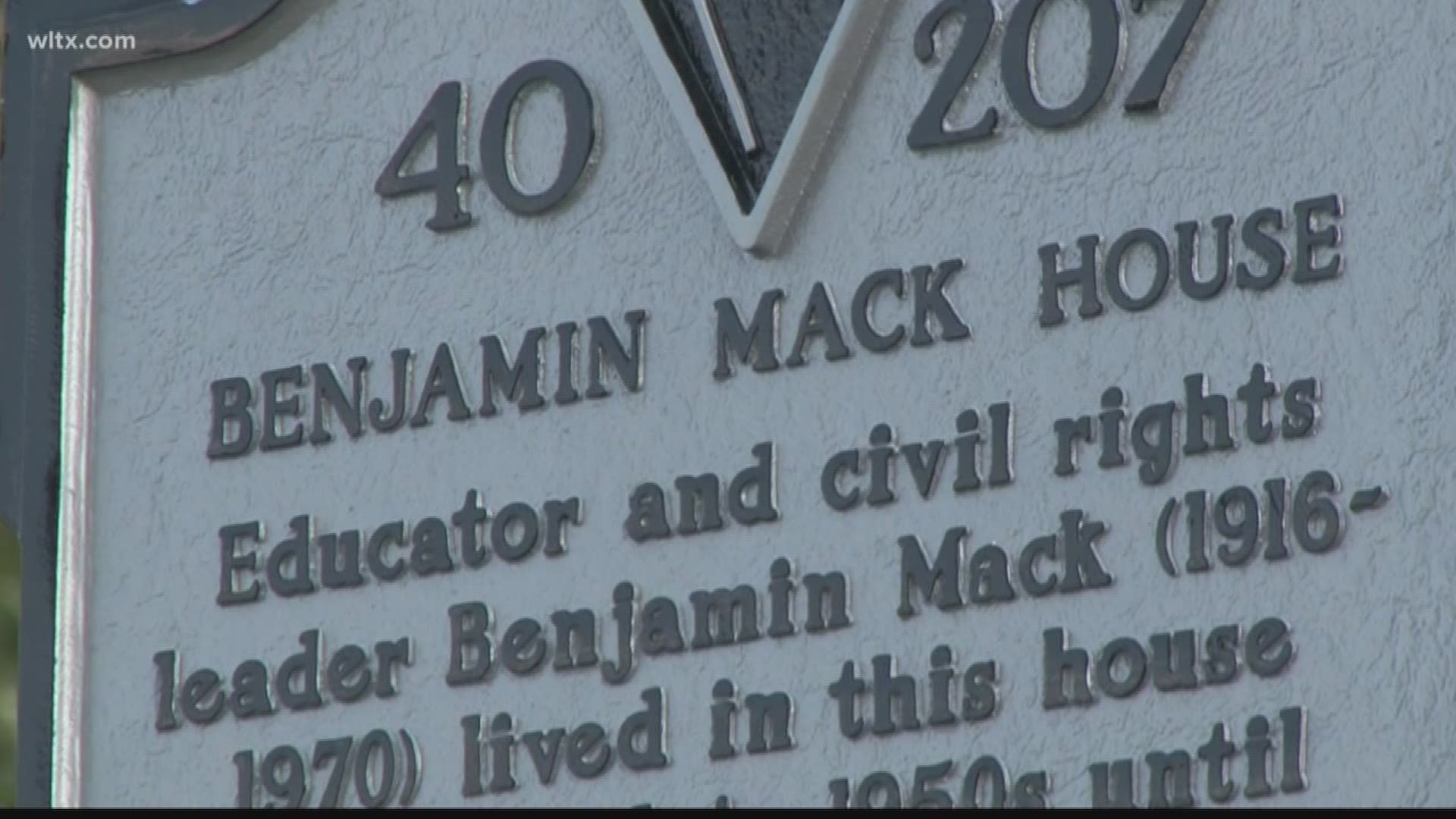 A local civil rights leader was honored with a commemorative plaque Sunday. 