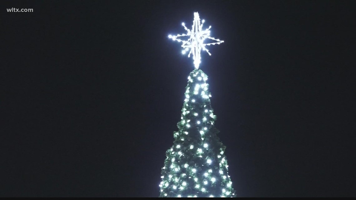 Forest Acres celebrates successful year at annual tree lighting