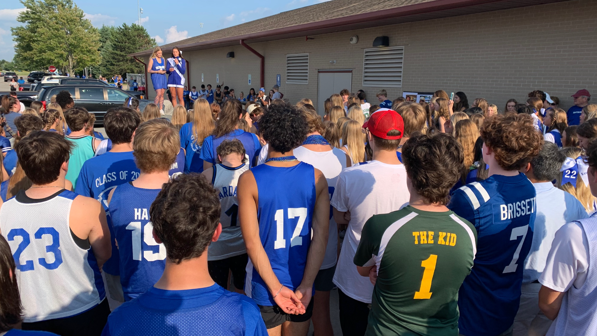Candlelight vigil honors Fishers teens killed in South Carolina crash ...