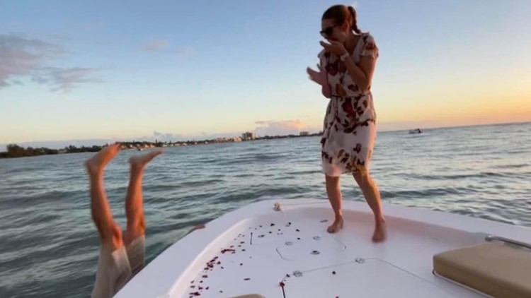 Florida man jumps into water to save engagement ring after trying to propose