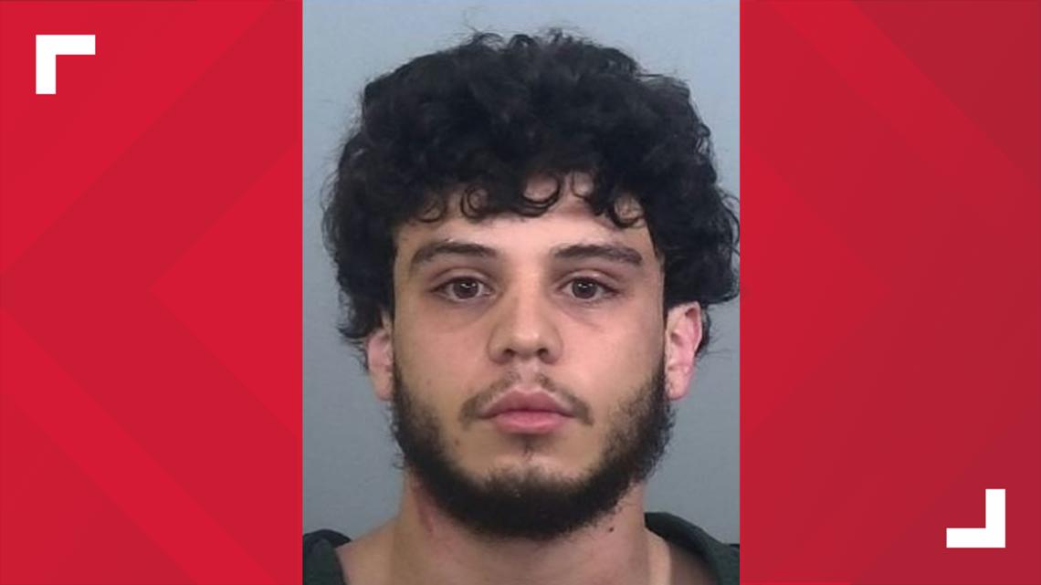 MCSO: Man arrested after punching pregnant girlfriend, abusing her two ...