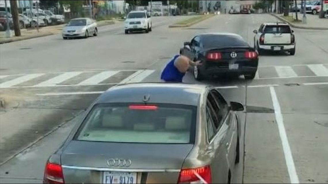 CRAZY VIDEO Woman Smashes Windows Runs Over Bus Driver in DC