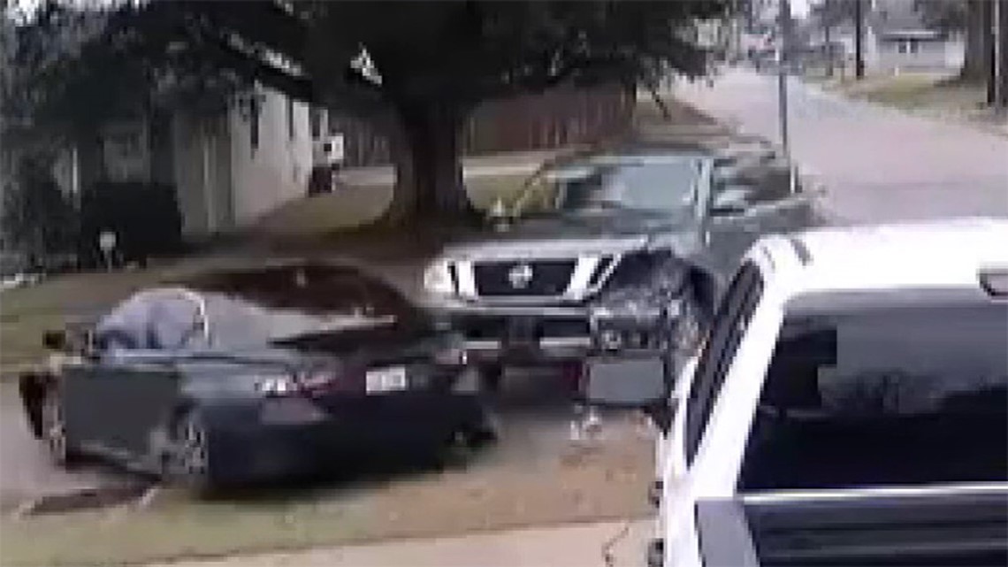 Man accused of ramming girlfriend's car off the road while she had kids ...