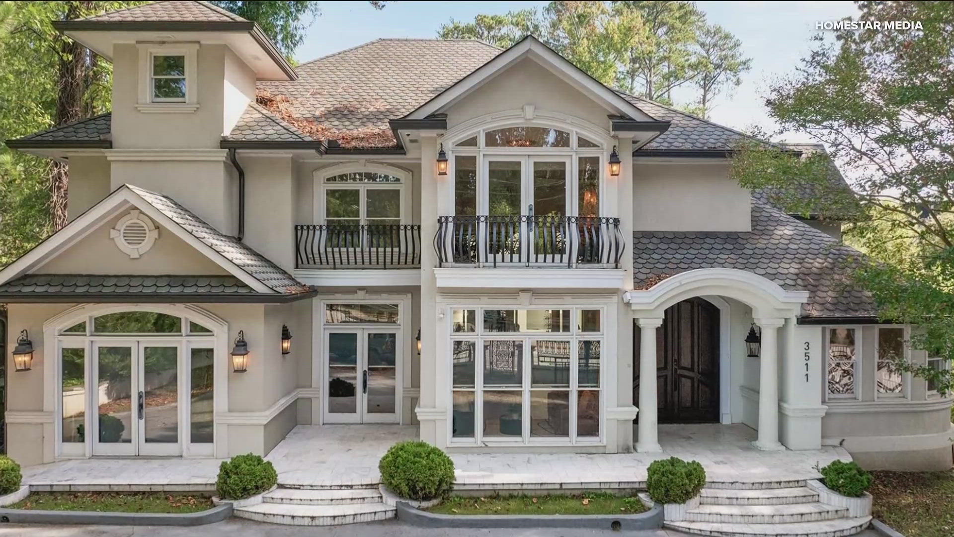 The 5-bedroom, 9-bathroom home is currently up for sale with an asking price of $2,675,000. 