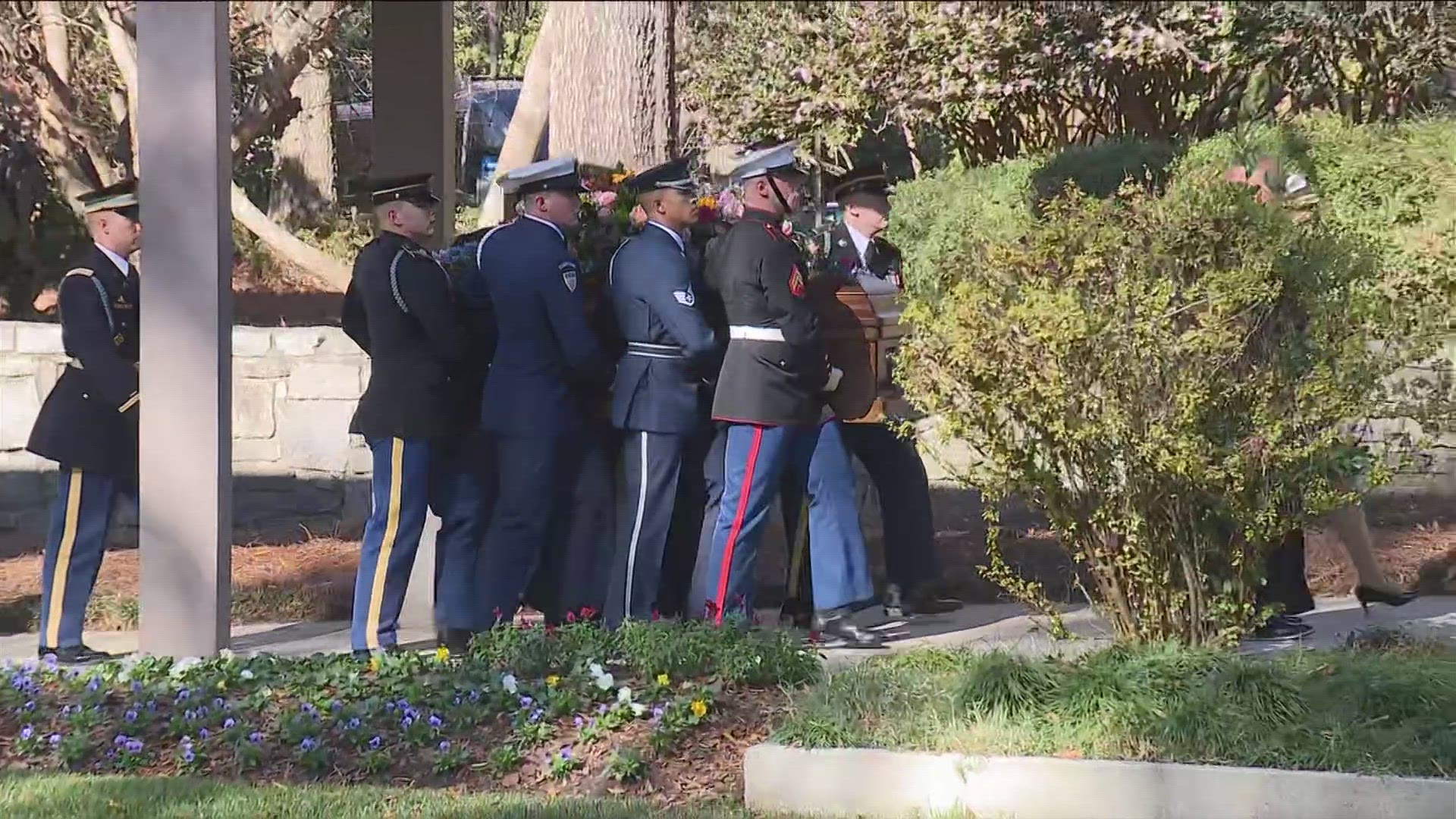 People lined the rotunda in a somber moment to bid the former first lady farewell.