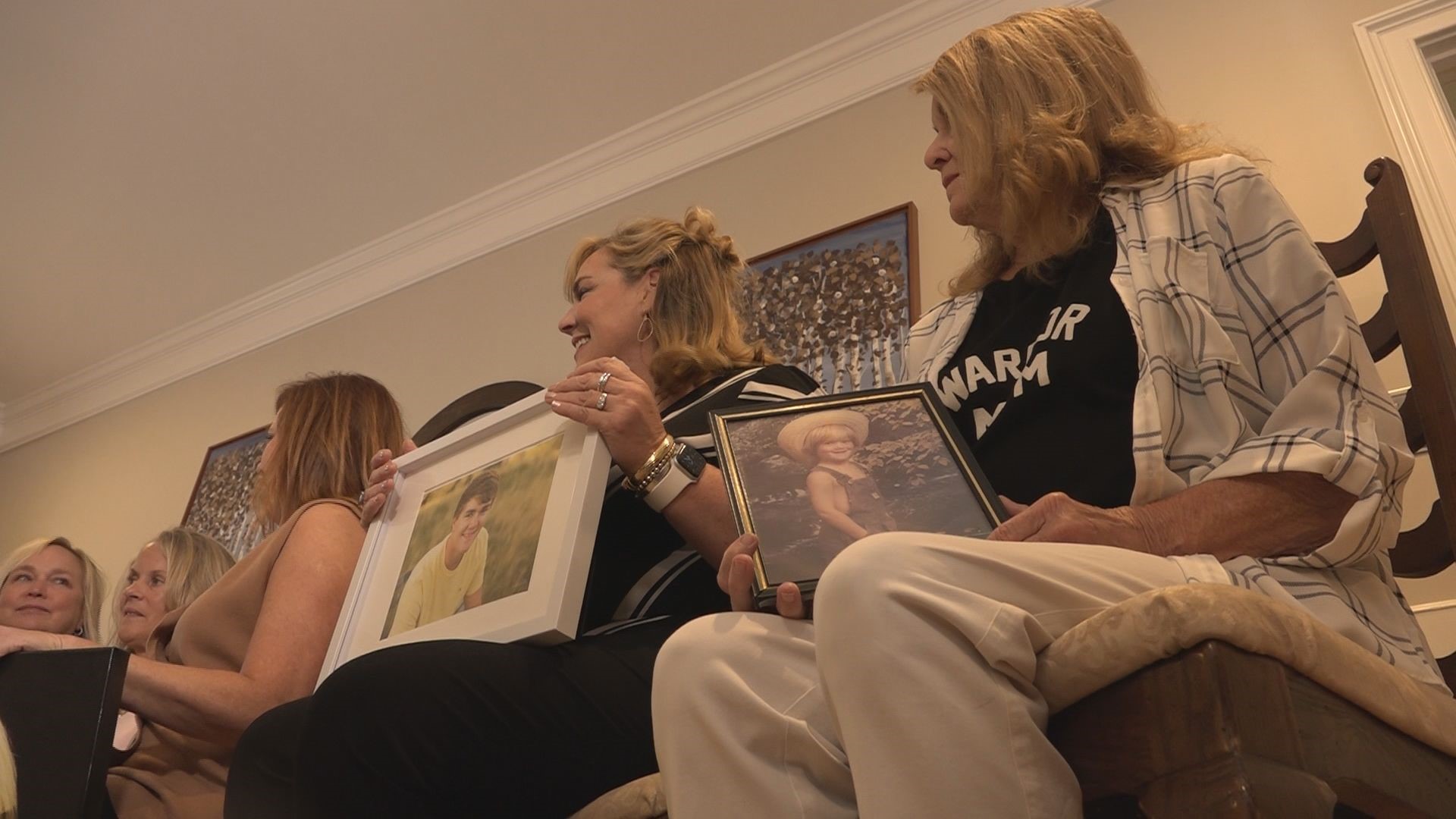 A group of metro-Atlanta women have banded together in an effort to sooth the world's pain.