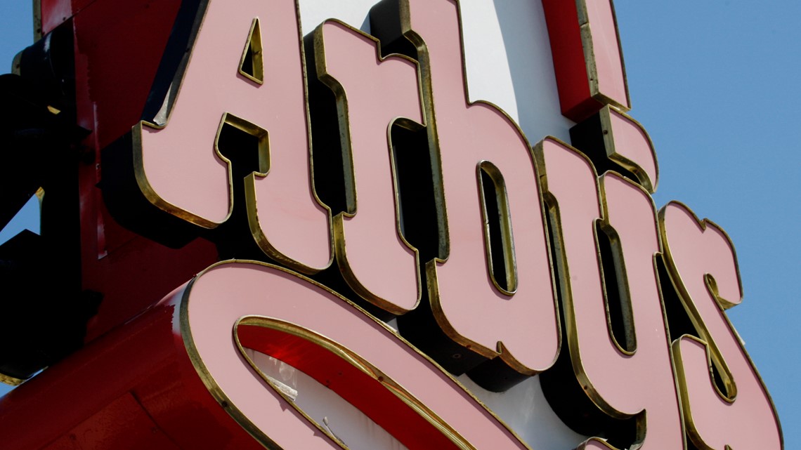 Family suing after woman dies in Arby's freezer - Vimarsana News